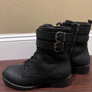 Brand: Born Size: 6.5 color: black